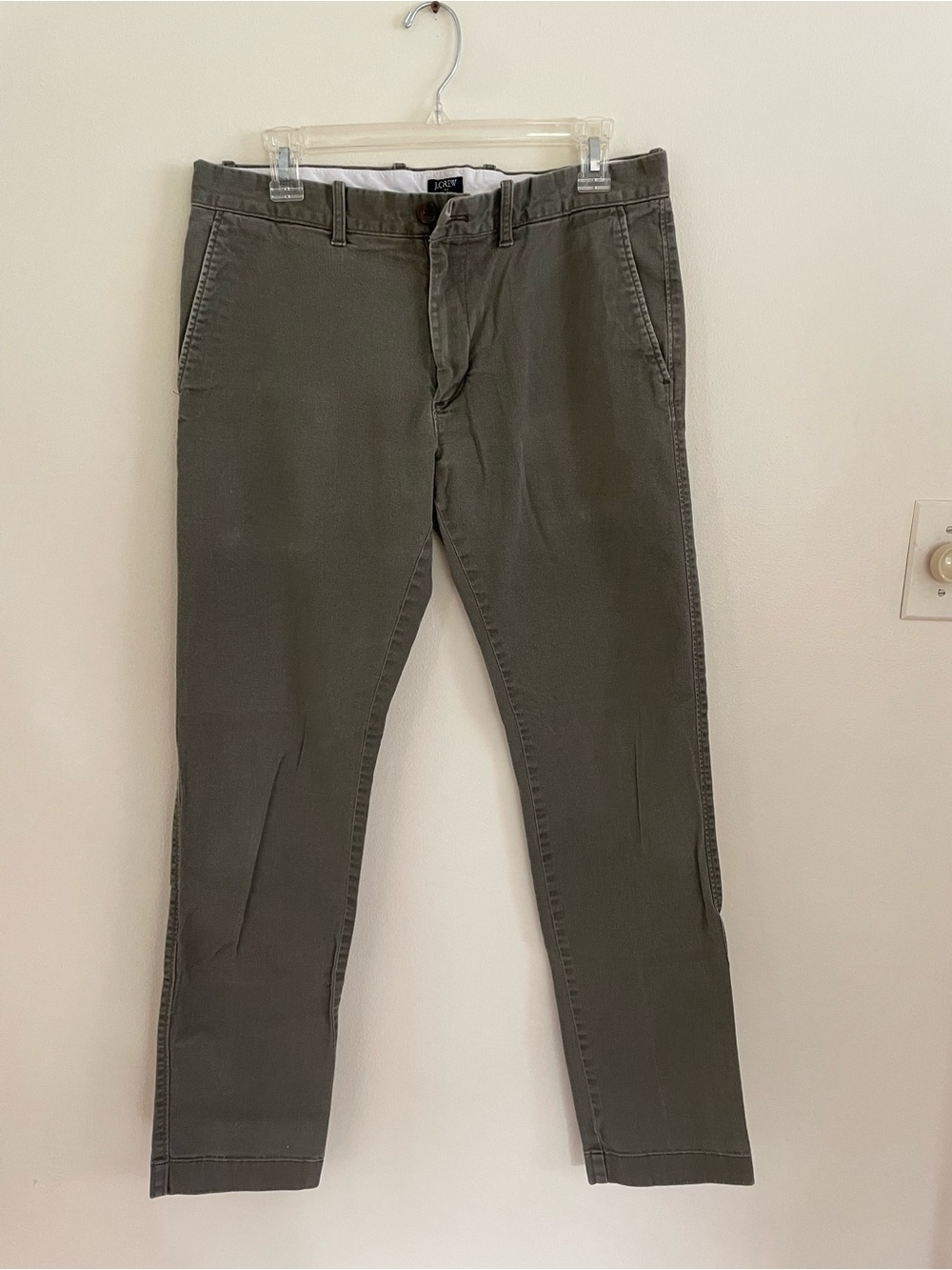 J. Crew 31W32L Slim Fit Olive Green Men’s Chino Pants